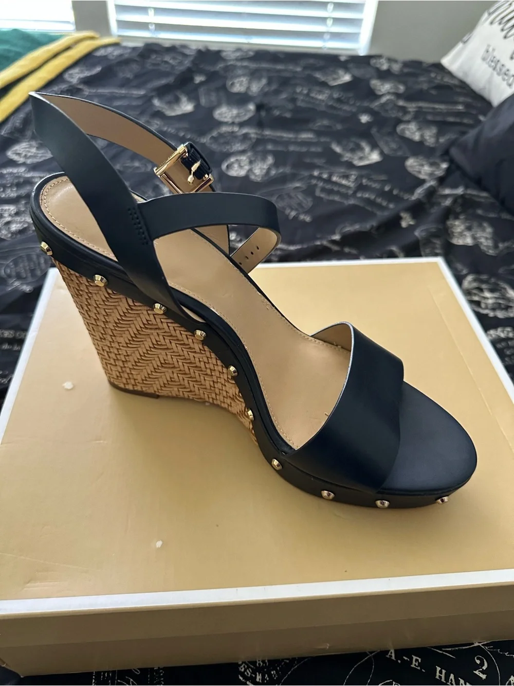 Michael Kors Ellen Wedge Leather Sandals – Admiral Blue/Black Size 9.5M US